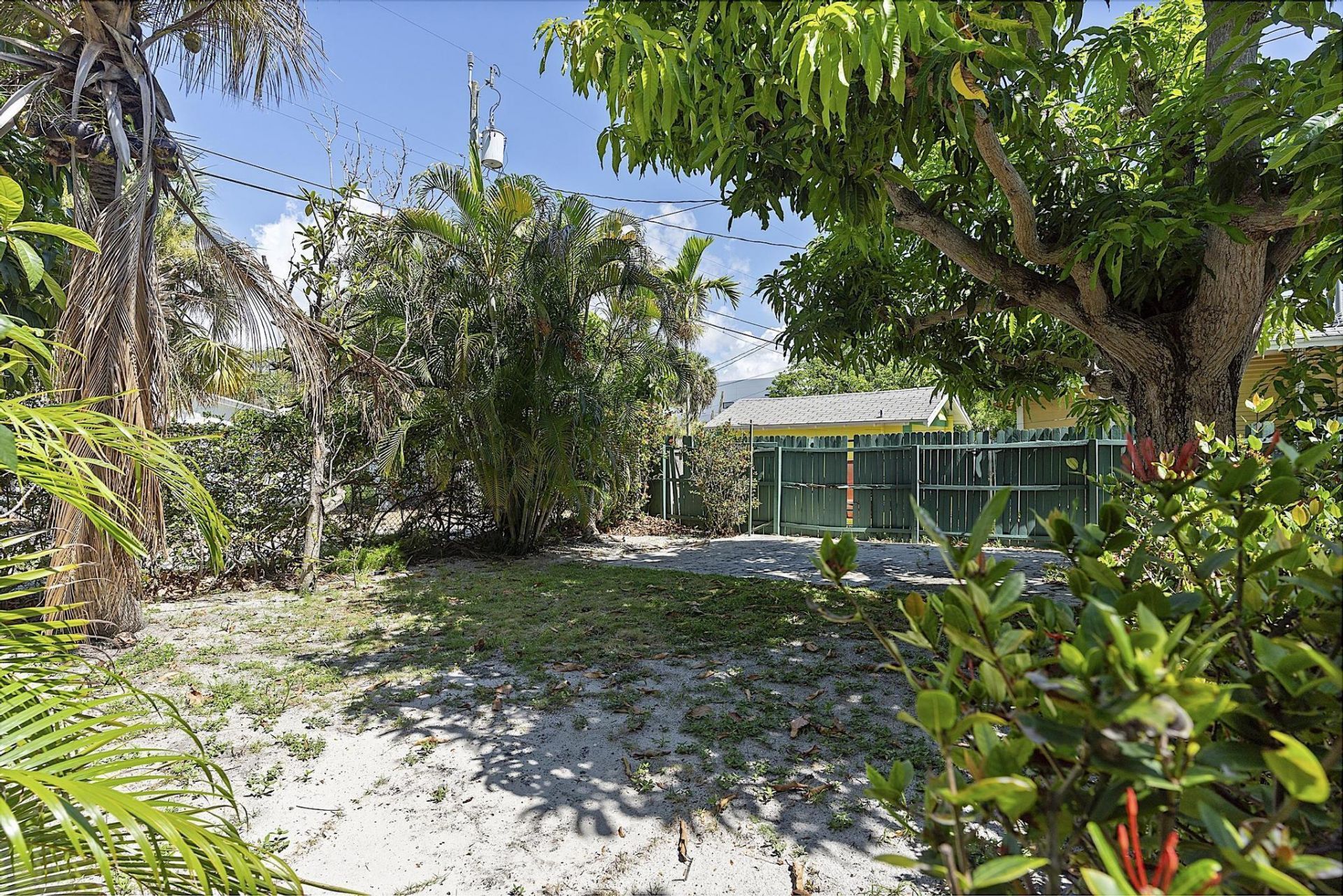 215 N M Street, Lake Worth Beach, FL 33460 Photo