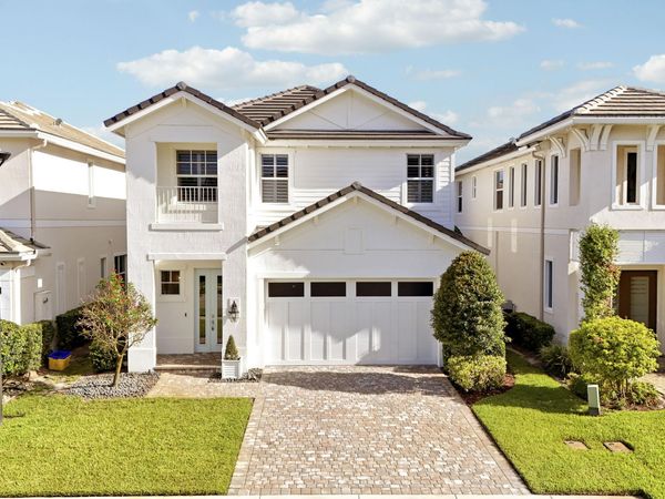 125 Bonnette Hunt Club Lane, Palm Beach Gardens, FL 33418