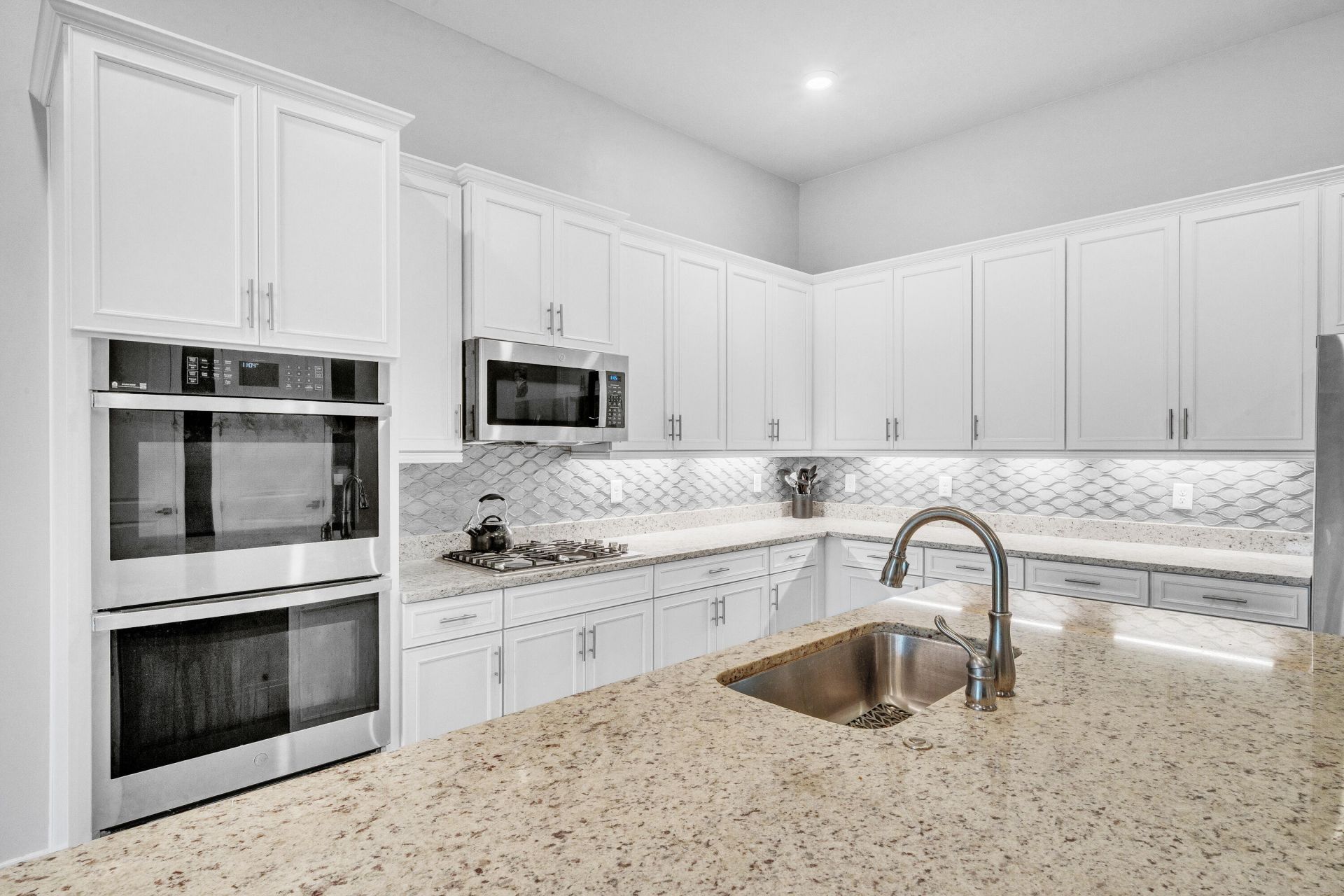 7524 N Blue Spring Drive, Parkland, FL 33067 Photo