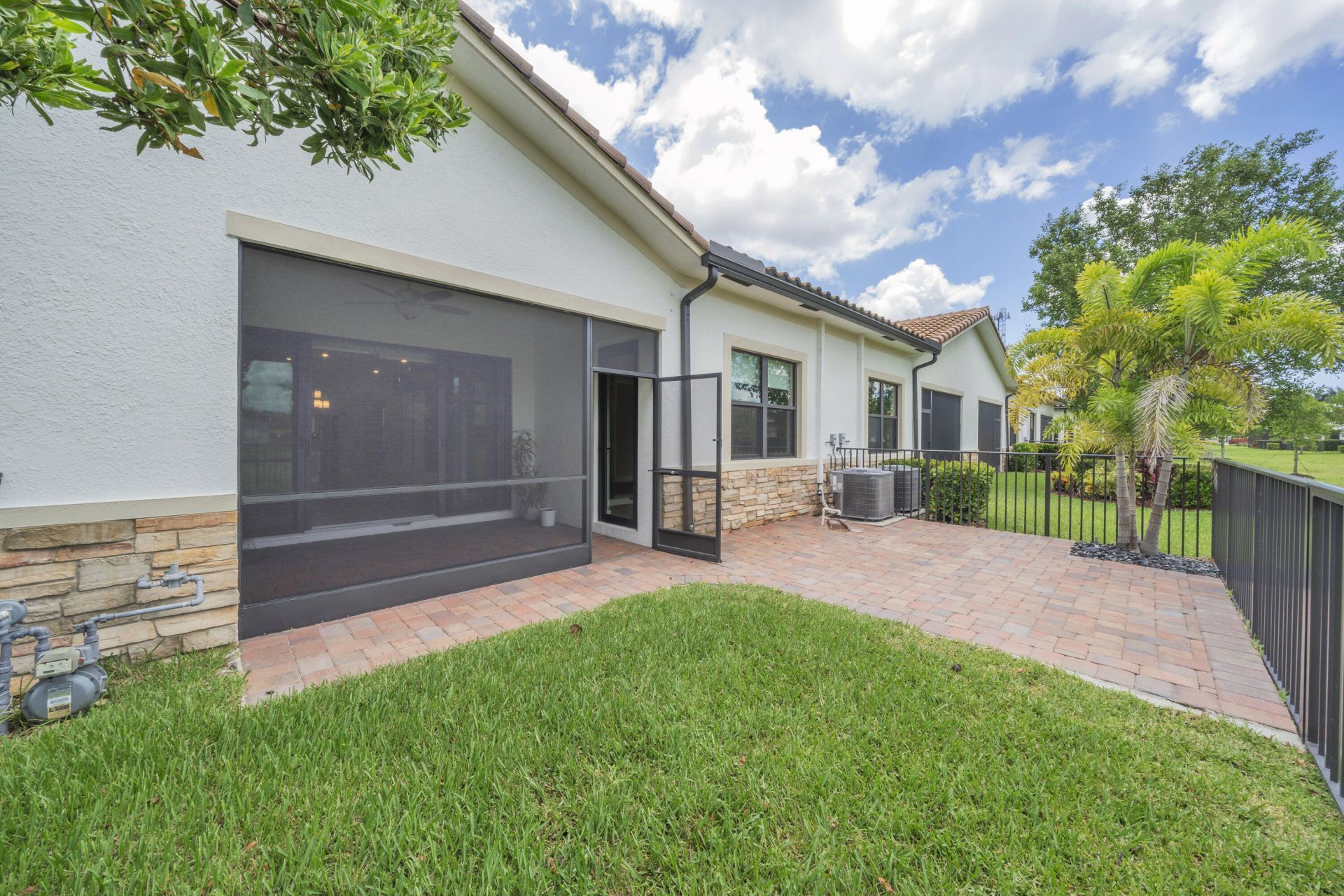 7524 N Blue Spring Drive, Parkland, FL 33067 Photo