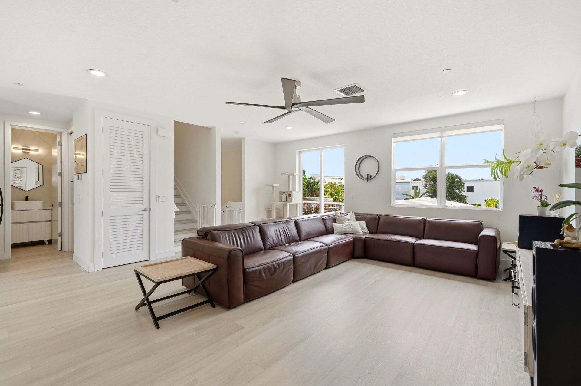 1210 NE 11th Avenue, Fort Lauderdale, FL 33304 Photo