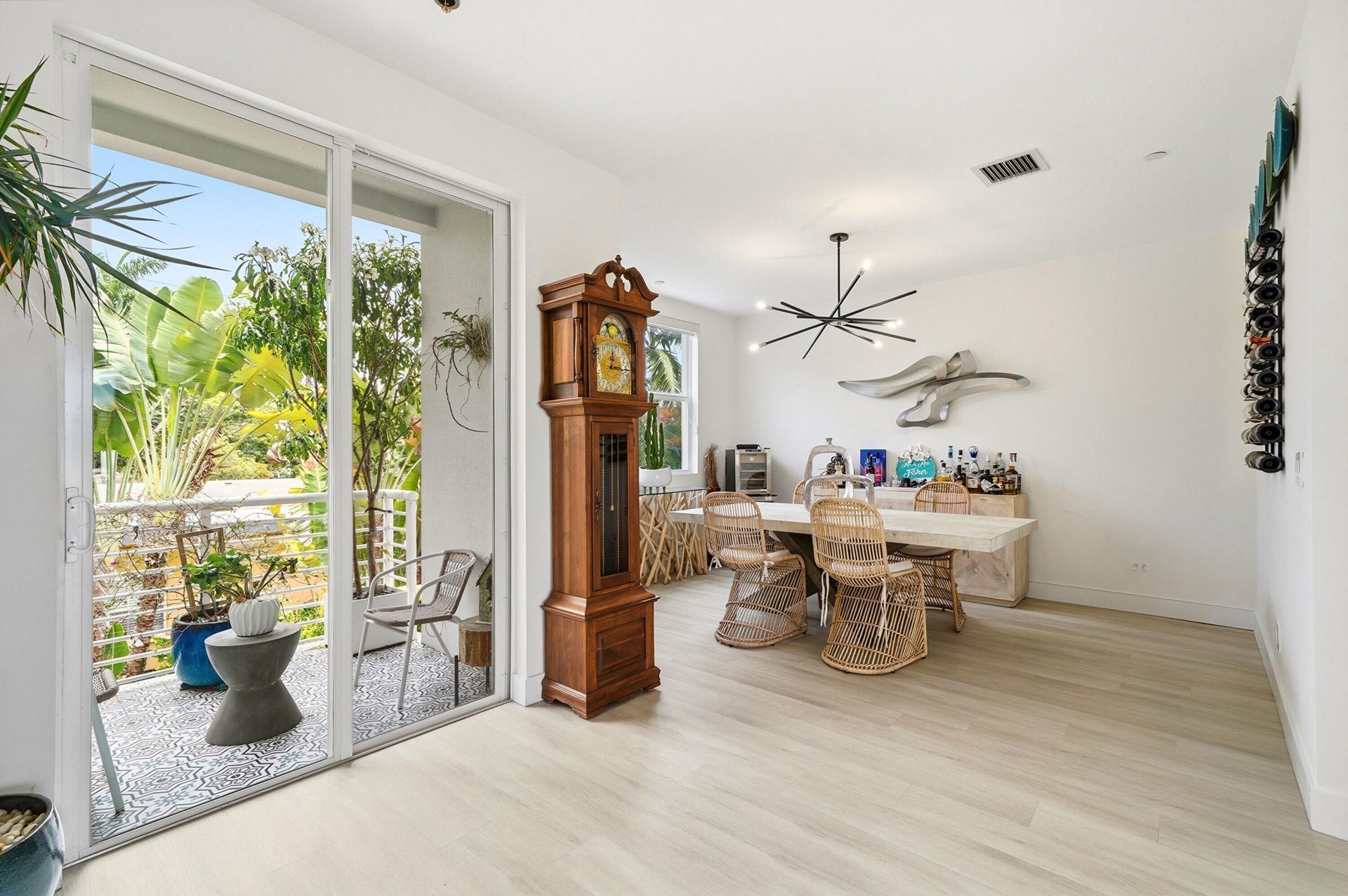 1210 NE 11th Avenue, Fort Lauderdale, FL 33304 Photo