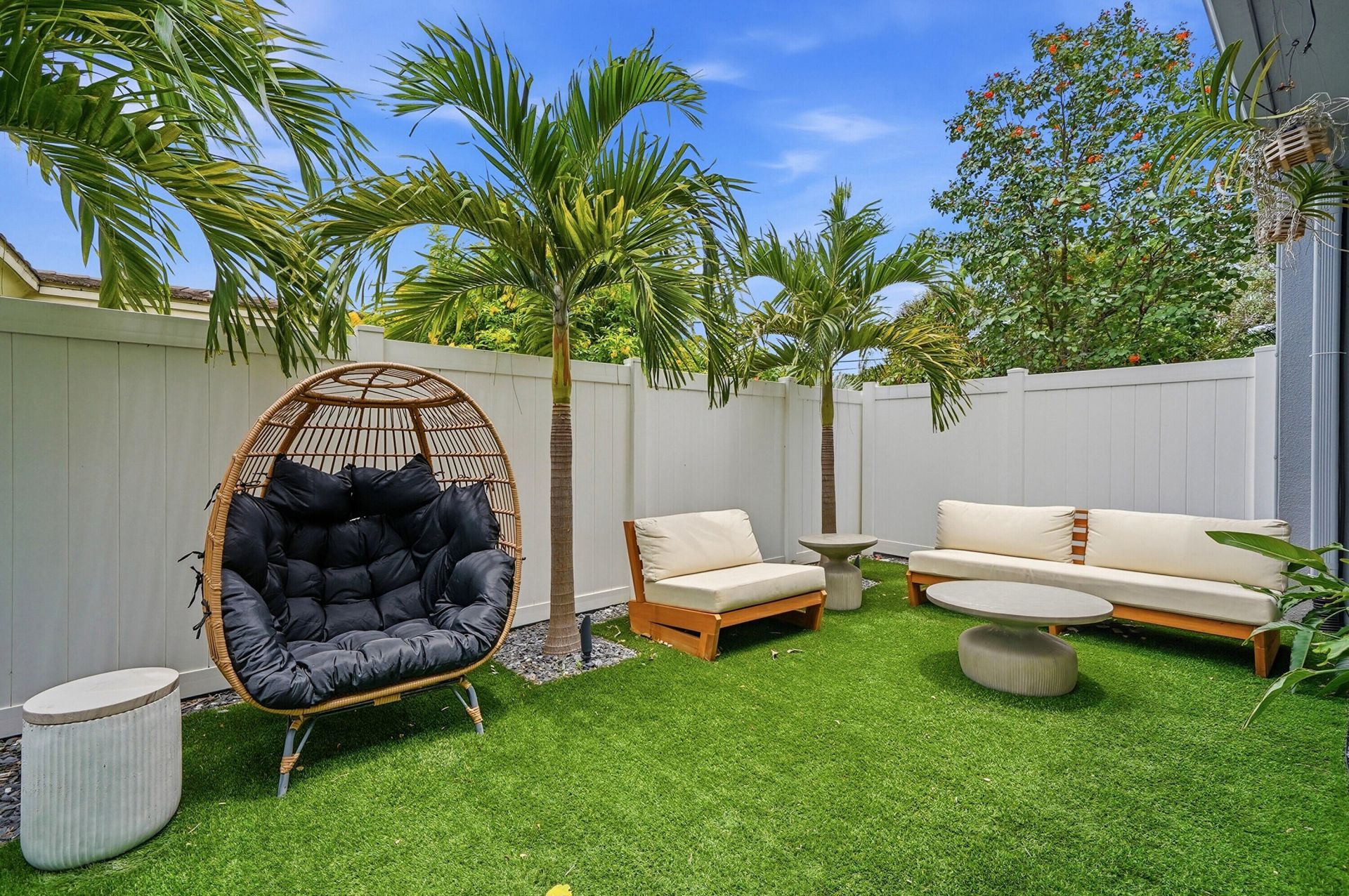 1210 NE 11th Avenue, Fort Lauderdale, FL 33304 Photo