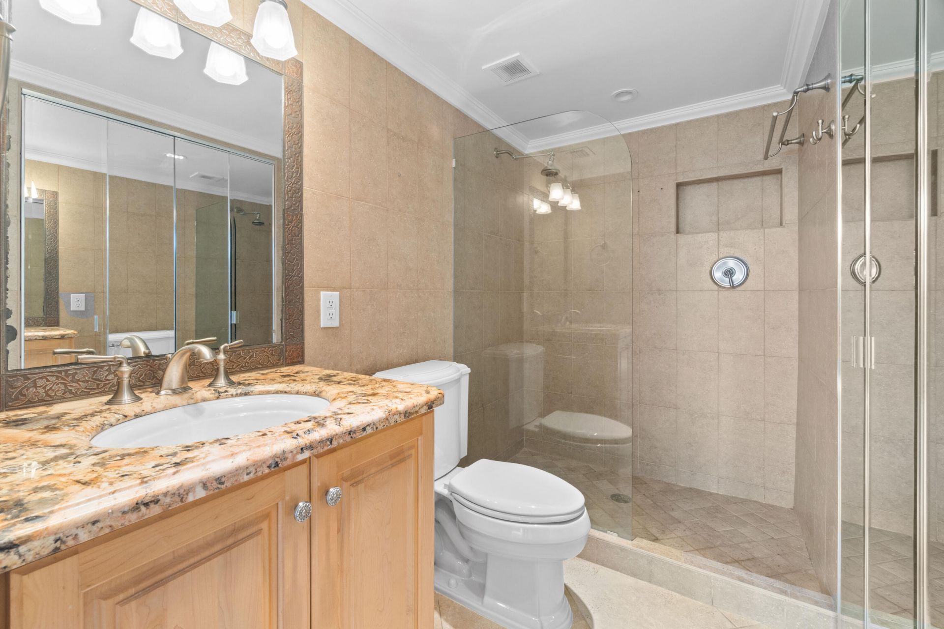 2731 NE 14th St, Unit 115, Pompano Beach, FL 33062 Photo