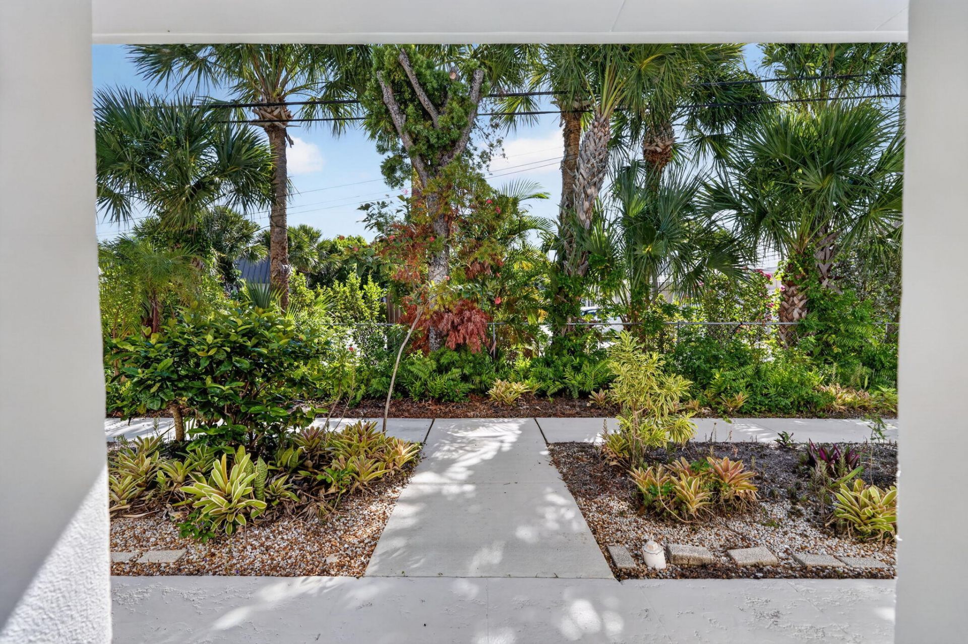 91 Willow Road, Unit 104, Tequesta, FL 33469 Photo