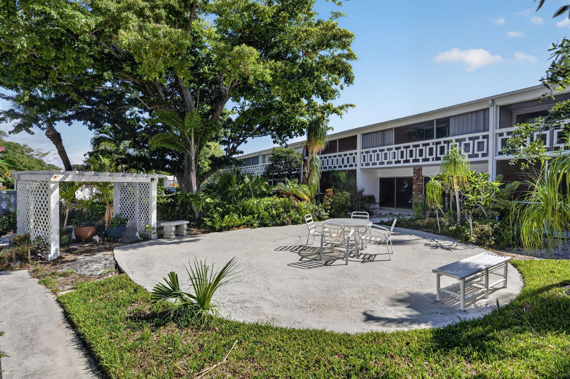 91 Willow Road, Unit 104, Tequesta, FL 33469 Photo