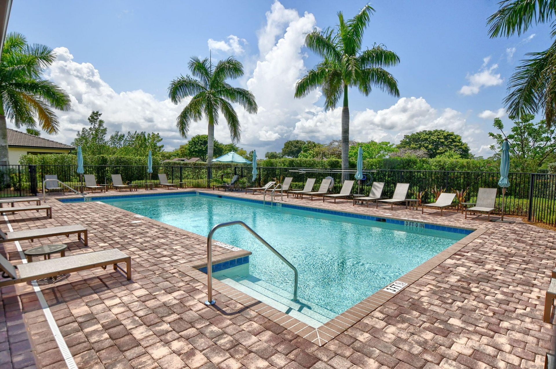 21956 Canadensis Circle, Unit 201, Boca Raton, FL 33428 Photo