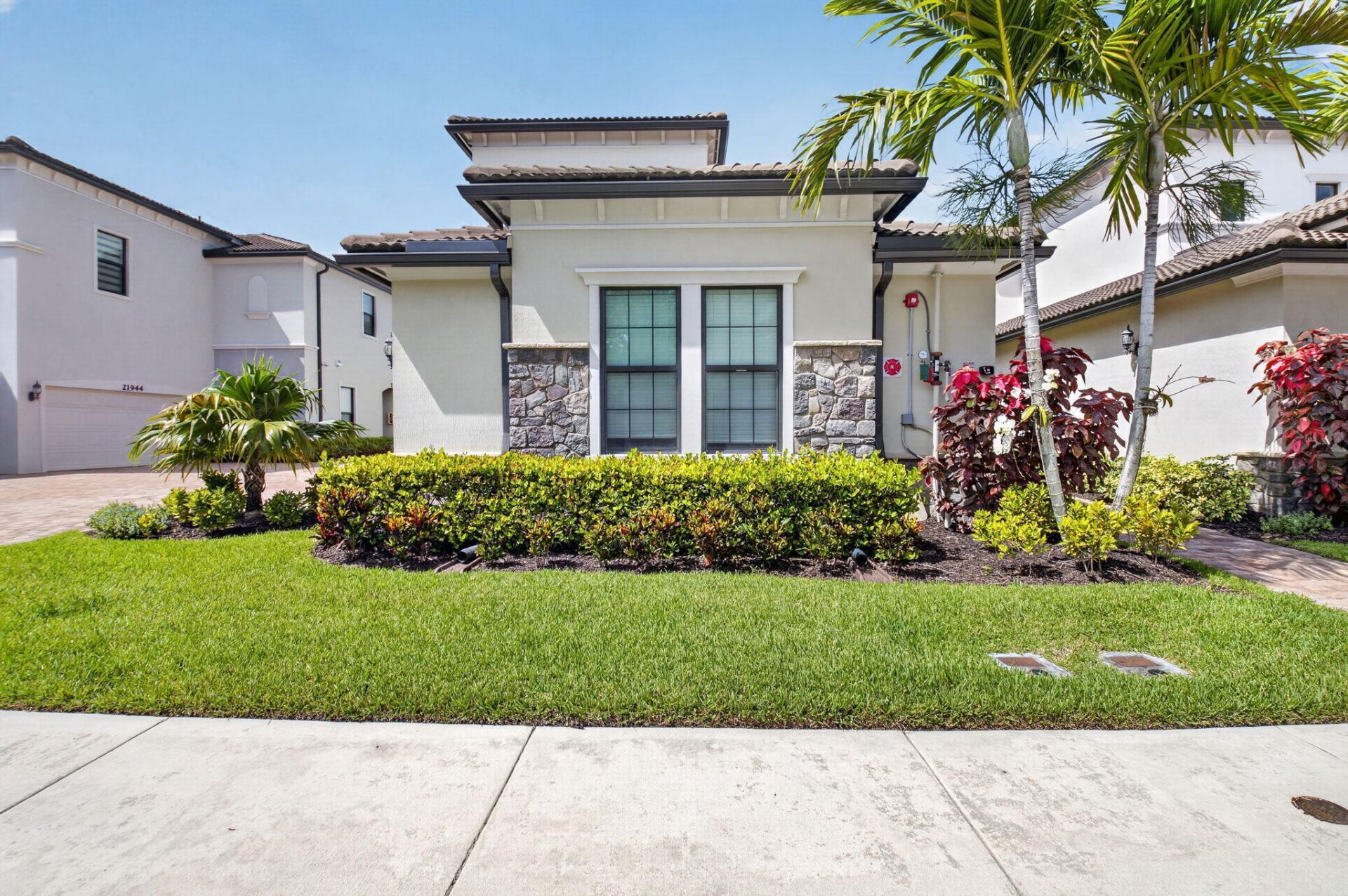21956 Canadensis Circle, Unit 201, Boca Raton, FL 33428 Photo