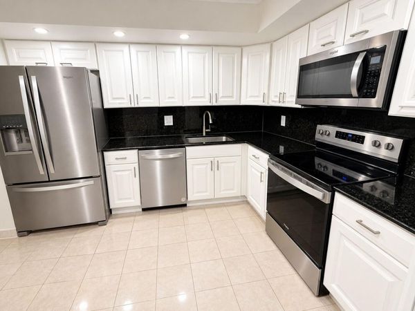 907 Cypress Terrace, Unit 201, Pompano Beach, FL 33069