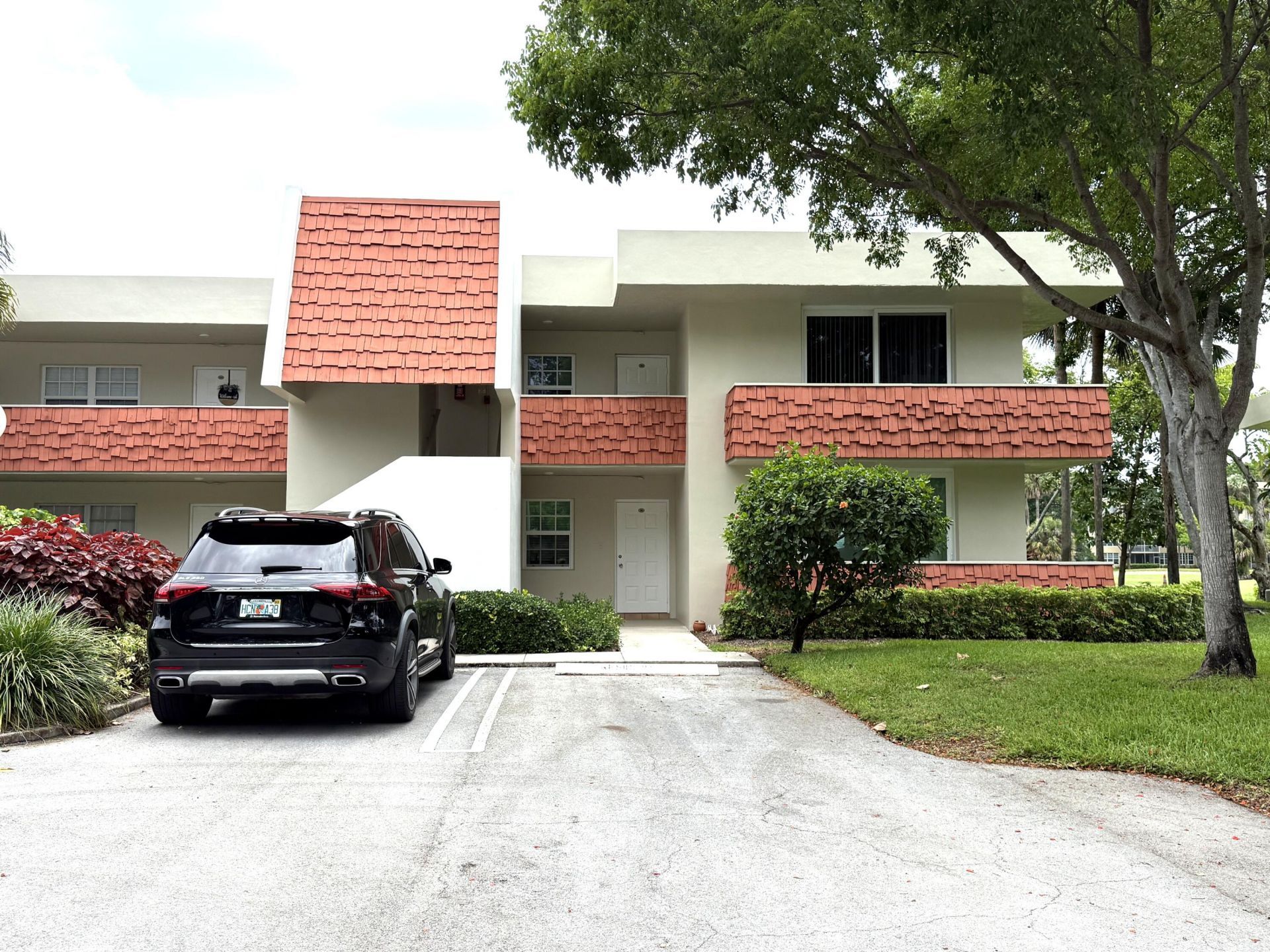907 Cypress Terrace, Unit 201, Pompano Beach, FL 33069 Photo