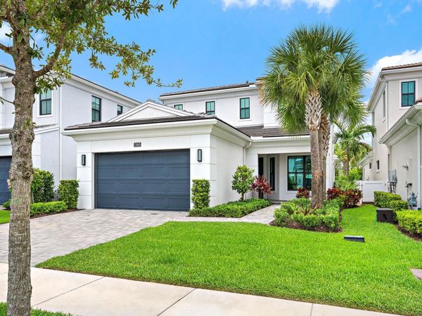 13185 Faberge Place, Palm Beach Gardens, FL 33418
