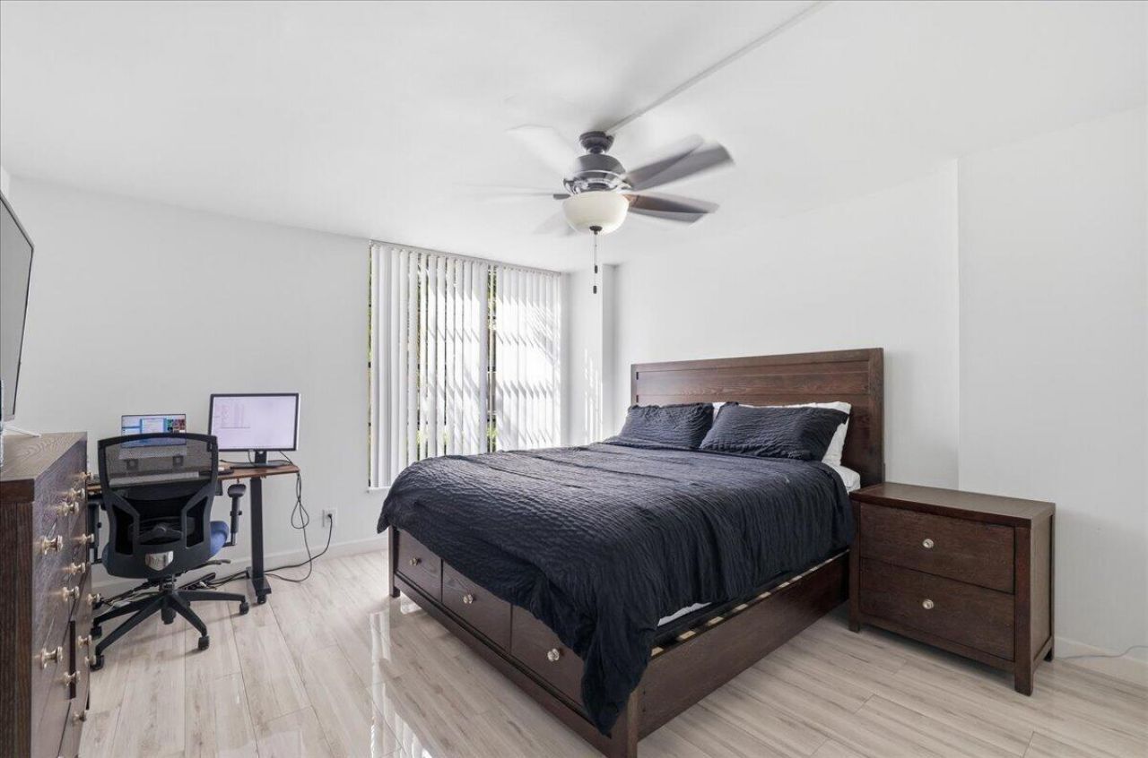 16 Royal Palm Way, Unit 205, Boca Raton, FL 33432 Photo
