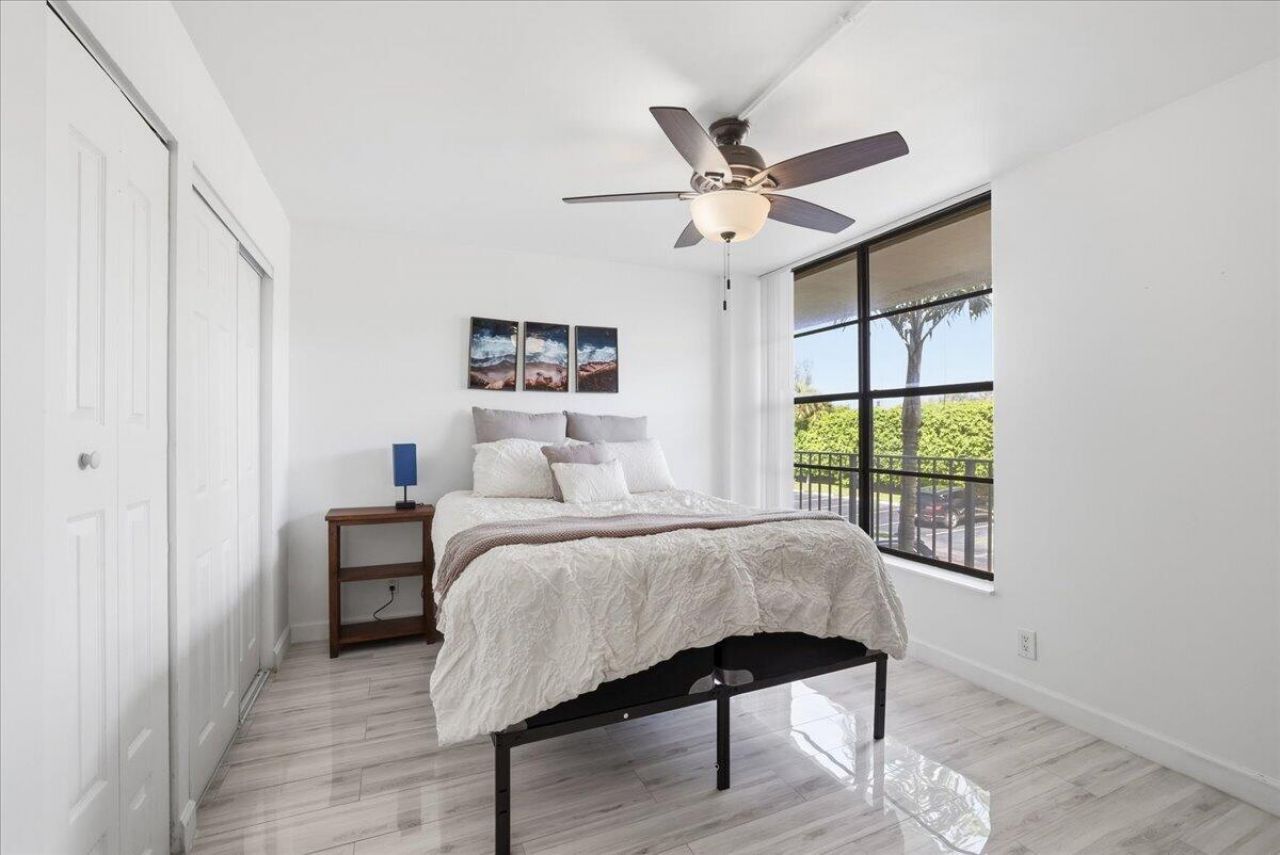 16 Royal Palm Way, Unit 205, Boca Raton, FL 33432 Photo