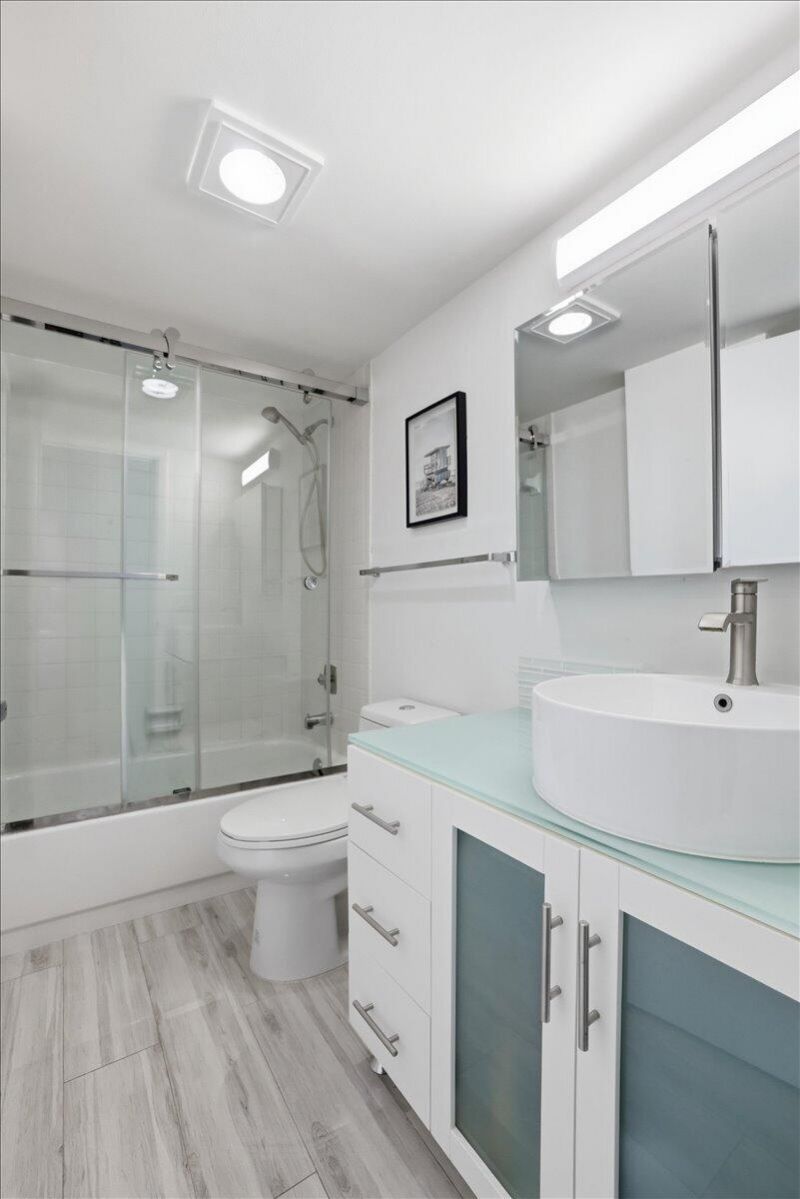 16 Royal Palm Way, Unit 205, Boca Raton, FL 33432 Photo