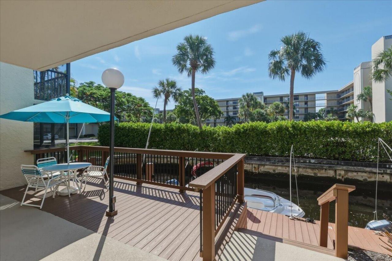 16 Royal Palm Way, Unit 205, Boca Raton, FL 33432 Photo