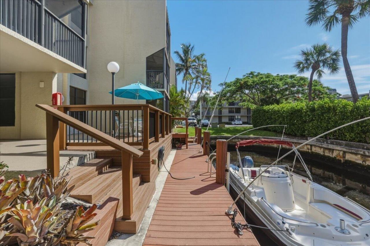 16 Royal Palm Way, Unit 205, Boca Raton, FL 33432 Photo