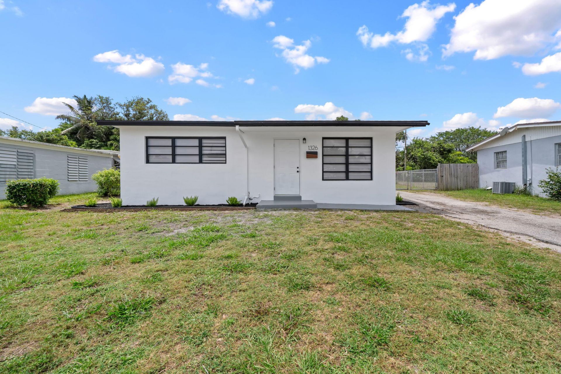1326 8th Street, West Palm Beach, FL 33401 Photo