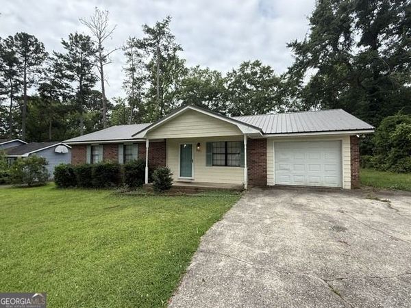 2040 Robin Circle NE, Milledgeville, GA 31061