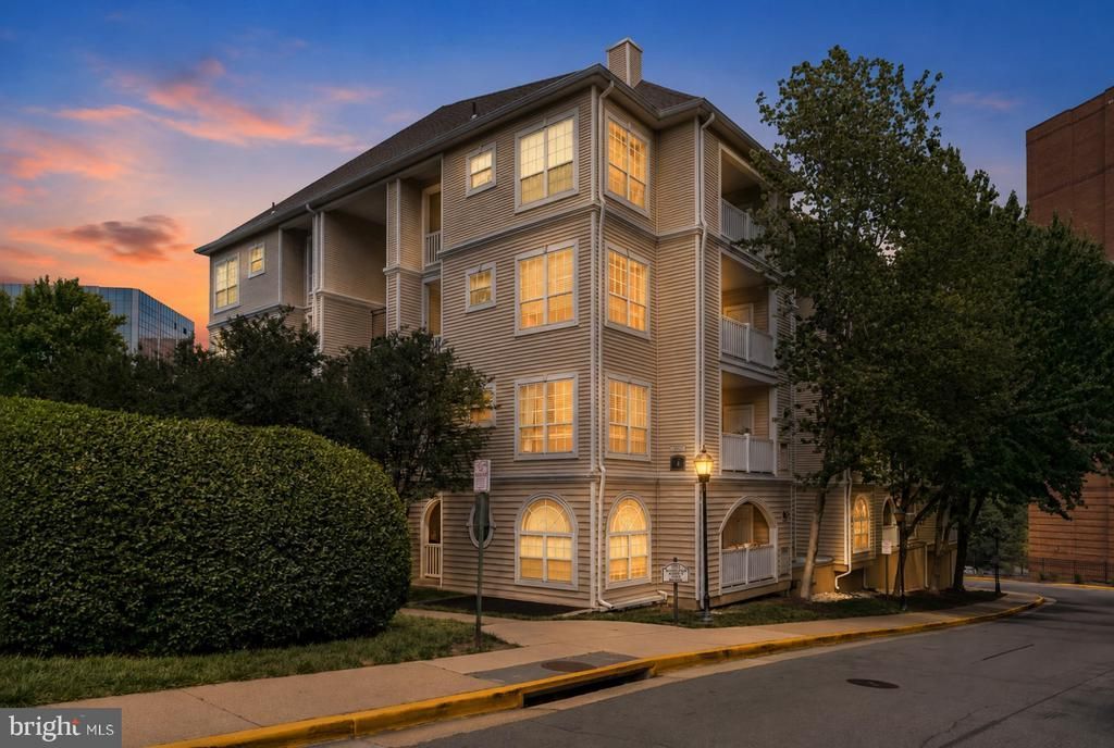 4551 Strutfield Lane, Unit 4308, Alexandria, VA 22311 Main Photo