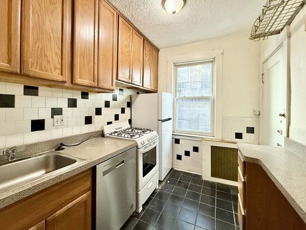 26 Chiswick Rd, Unit 6, Boston, MA 02135
