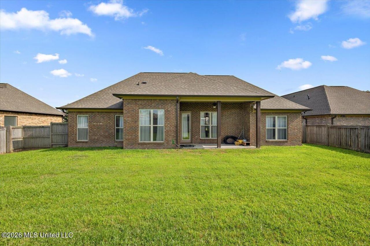114 Essen Lane, Madison, MS 39110 Main Photo