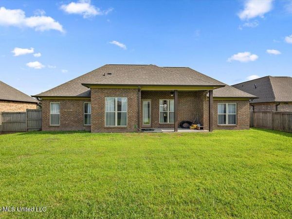 114 Essen Lane, Madison, MS 39110