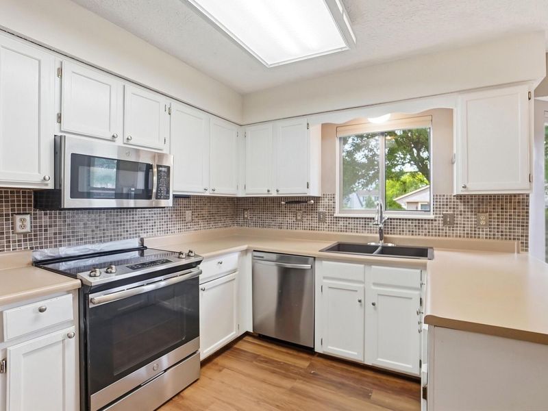 5611 Belle Oak Drive , Galloway, OH 43119 Photo 13