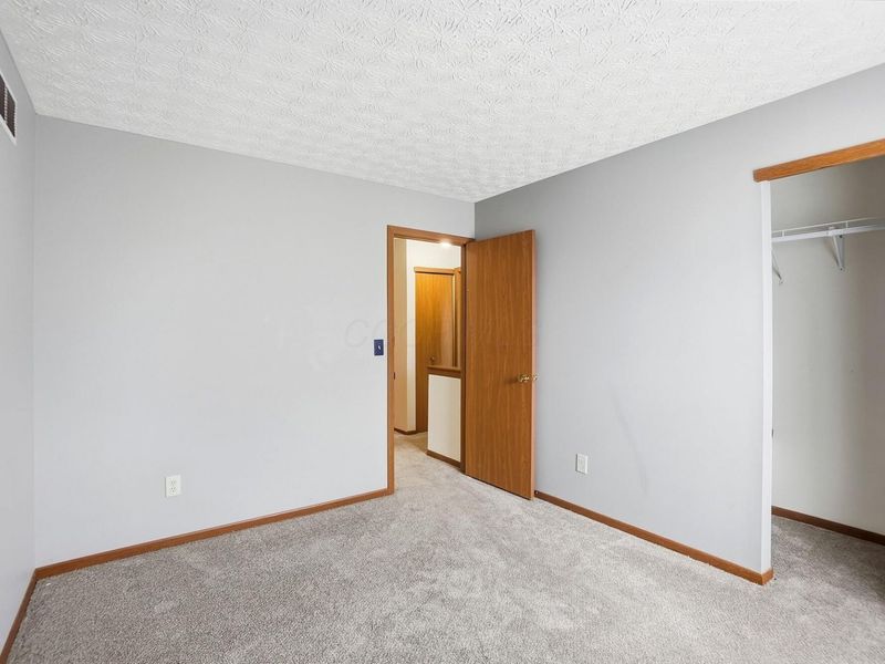 5611 Belle Oak Drive , Galloway, OH 43119 Photo 40