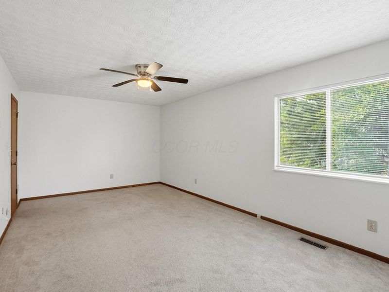 5611 Belle Oak Drive , Galloway, OH 43119 Photo 41