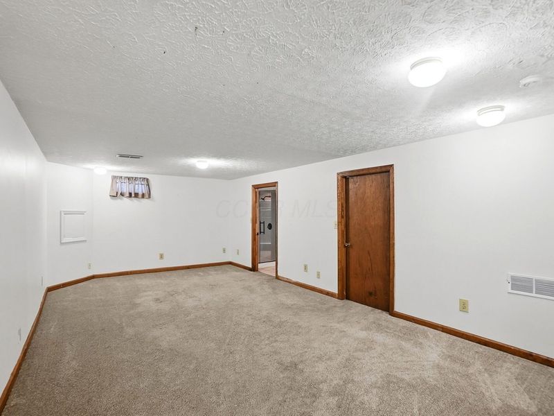 5611 Belle Oak Drive , Galloway, OH 43119 Photo 51