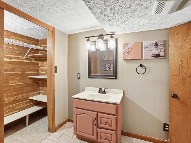 5611 Belle Oak Drive , Galloway, OH 43119 Photo 55
