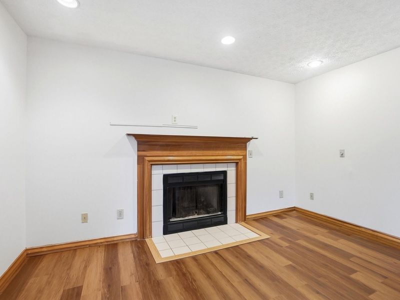 5611 Belle Oak Drive , Galloway, OH 43119 Photo 6
