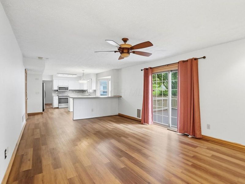 5611 Belle Oak Drive , Galloway, OH 43119 Photo 8