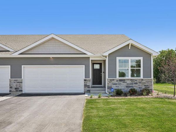 810 Concord CIRCLE, Unit A, Burlington, WI 53105