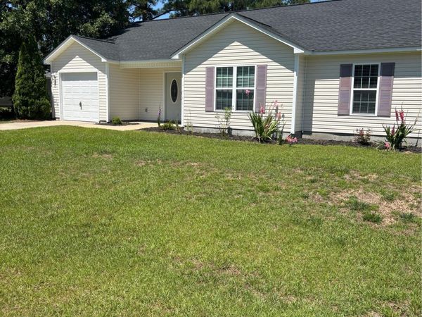 158 Ashbury Park Lane , Richlands, NC 28574