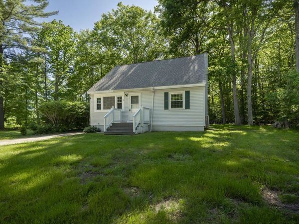 38 Duffy Street, Franklin, NH 03235