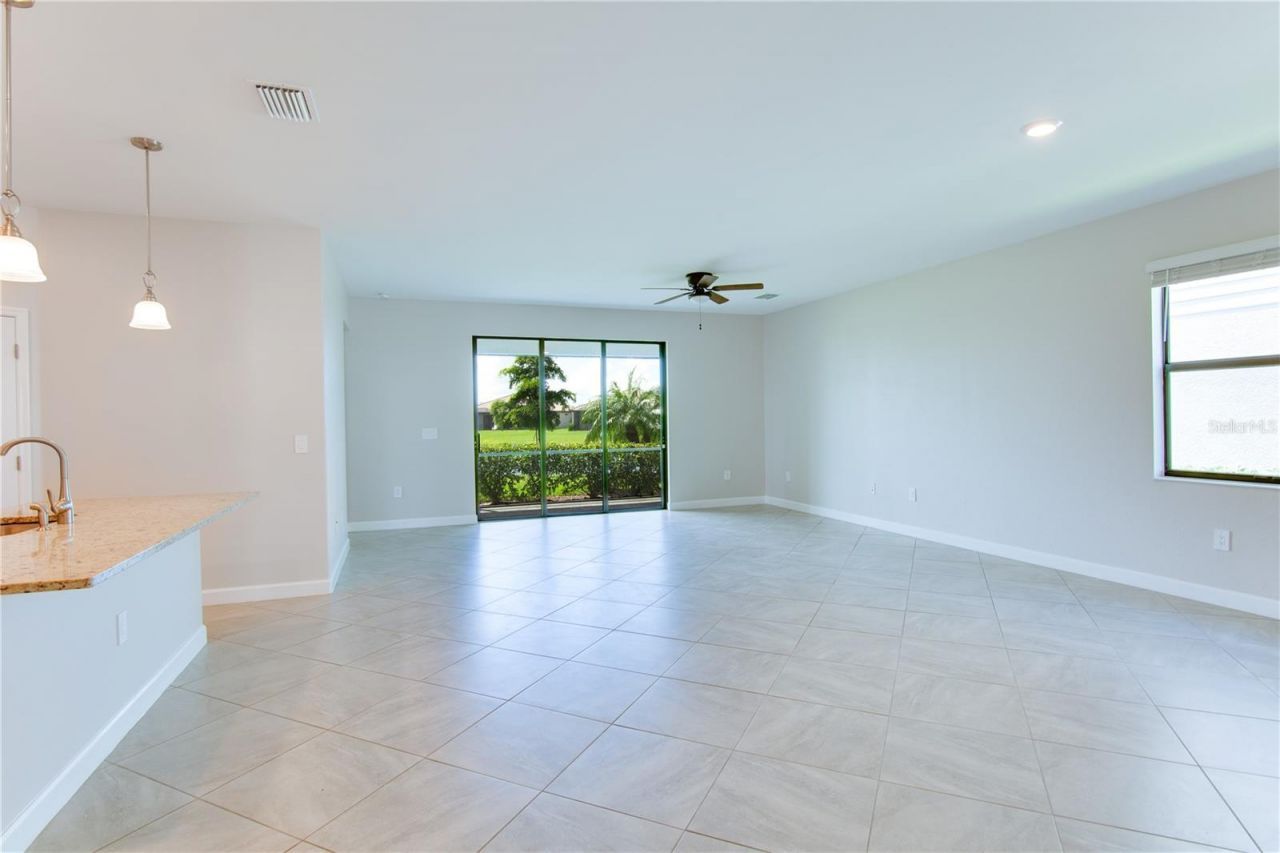 15890 Islandwalk Avenue , Bradenton, FL 34211 Photo