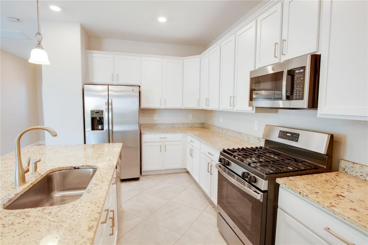 15890 Islandwalk Avenue , Bradenton, FL 34211 Photo