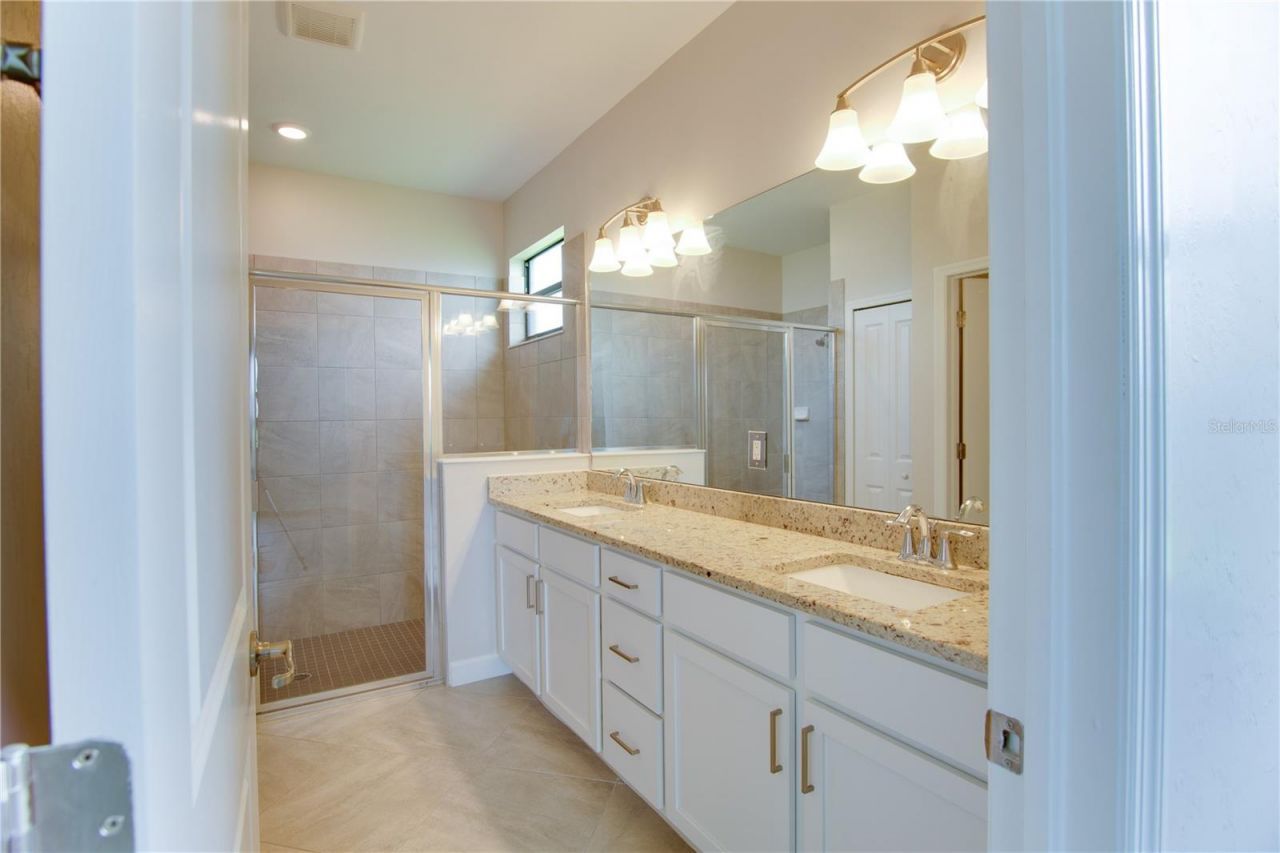 15890 Islandwalk Avenue , Bradenton, FL 34211 Photo