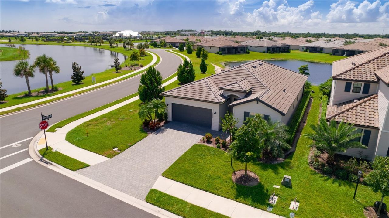 15890 Islandwalk Avenue , Bradenton, FL 34211 Photo
