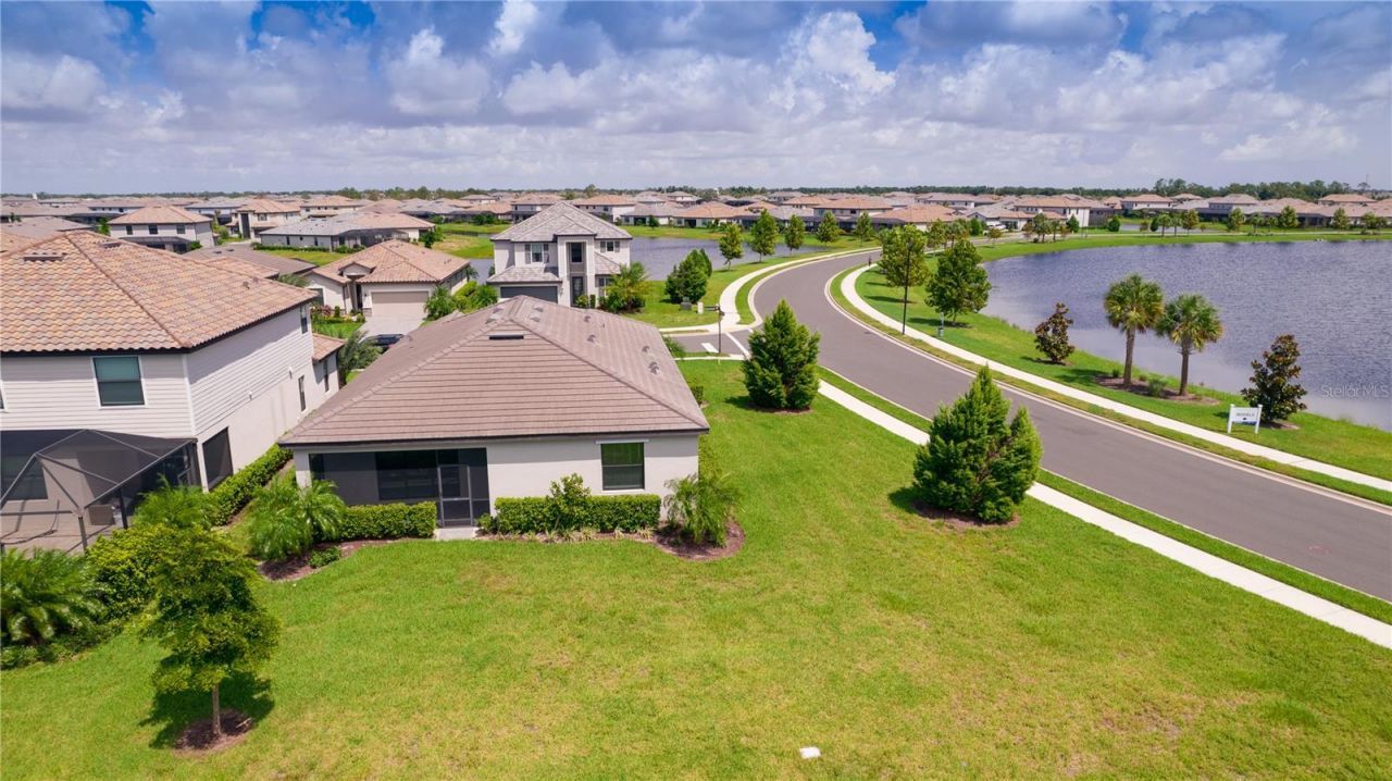 15890 Islandwalk Avenue , Bradenton, FL 34211 Photo