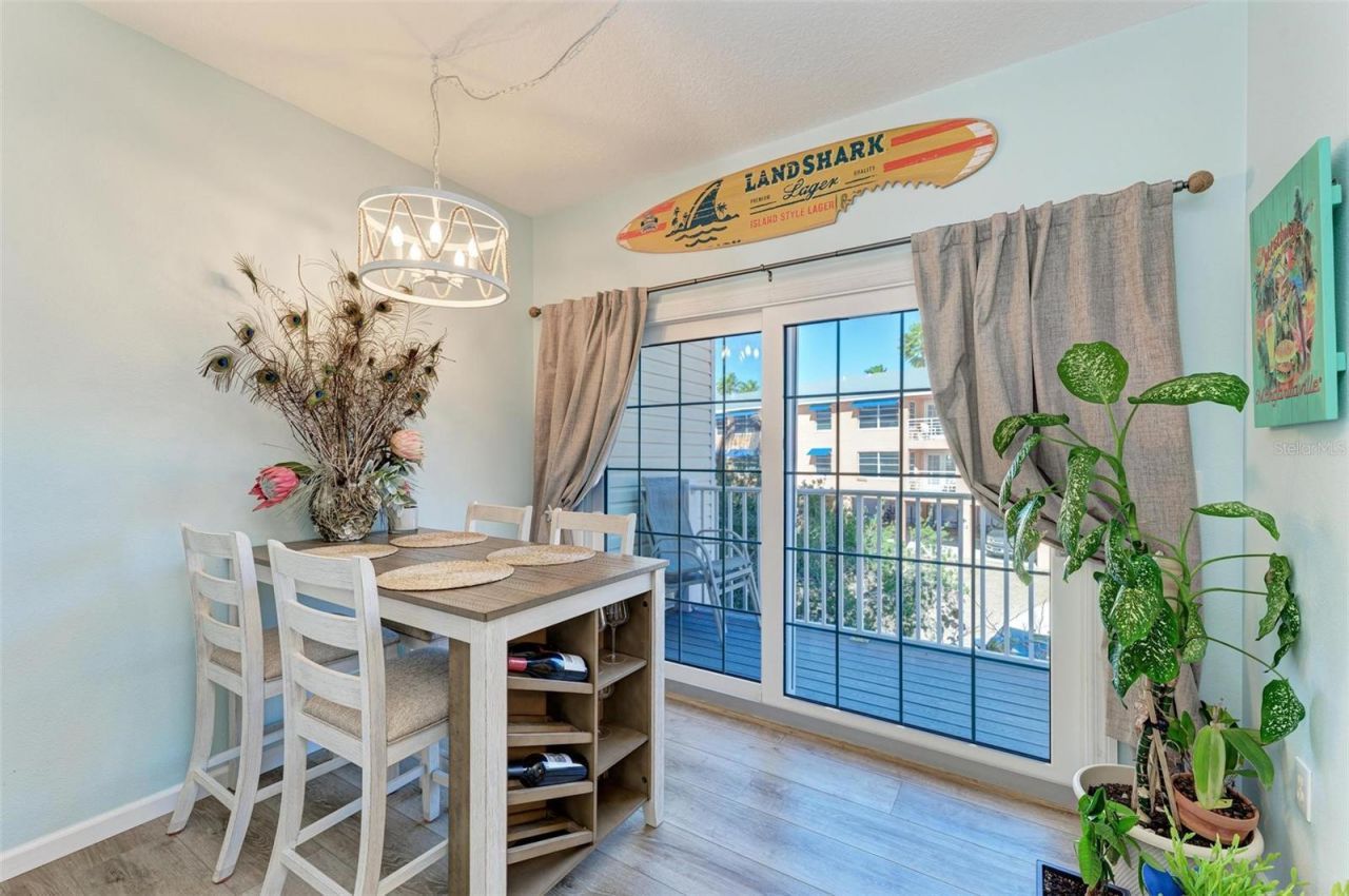 1469 Gulf Drive N, Bradenton Beach, FL 34217 Photo