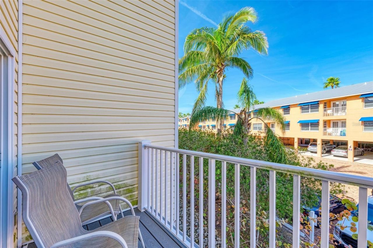 1469 Gulf Drive N, Bradenton Beach, FL 34217 Photo