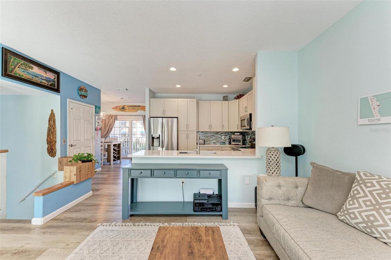 1469 Gulf Drive N, Bradenton Beach, FL 34217 Photo