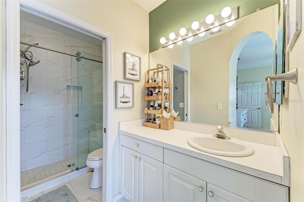 1469 Gulf Drive N, Bradenton Beach, FL 34217 Photo