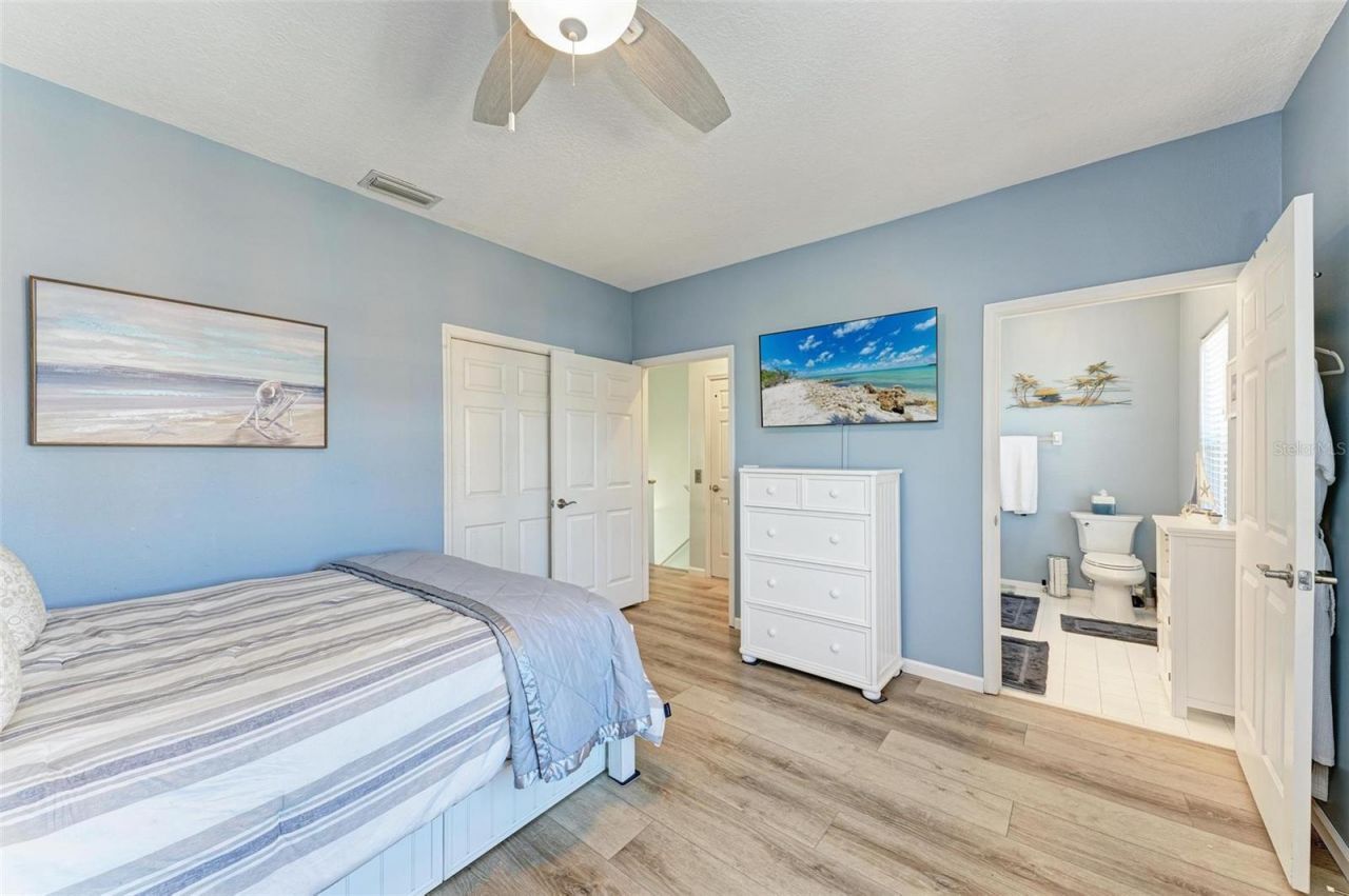1469 Gulf Drive N, Bradenton Beach, FL 34217 Photo