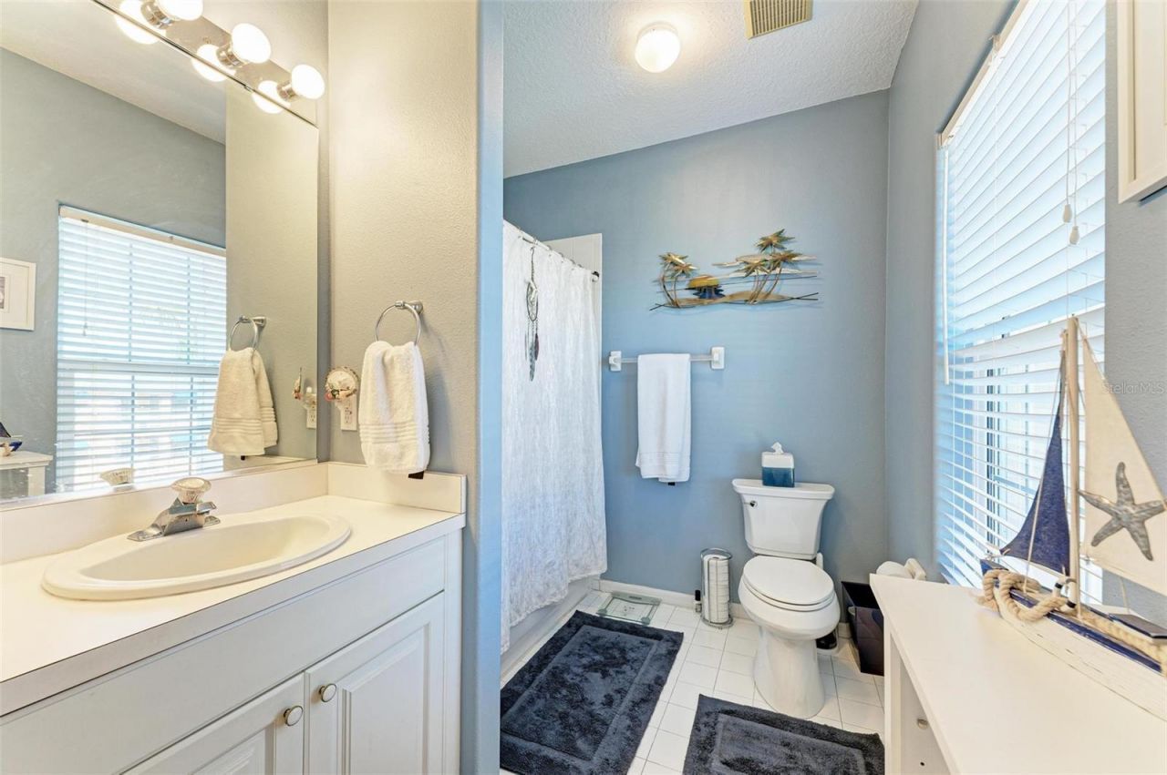 1469 Gulf Drive N, Bradenton Beach, FL 34217 Photo
