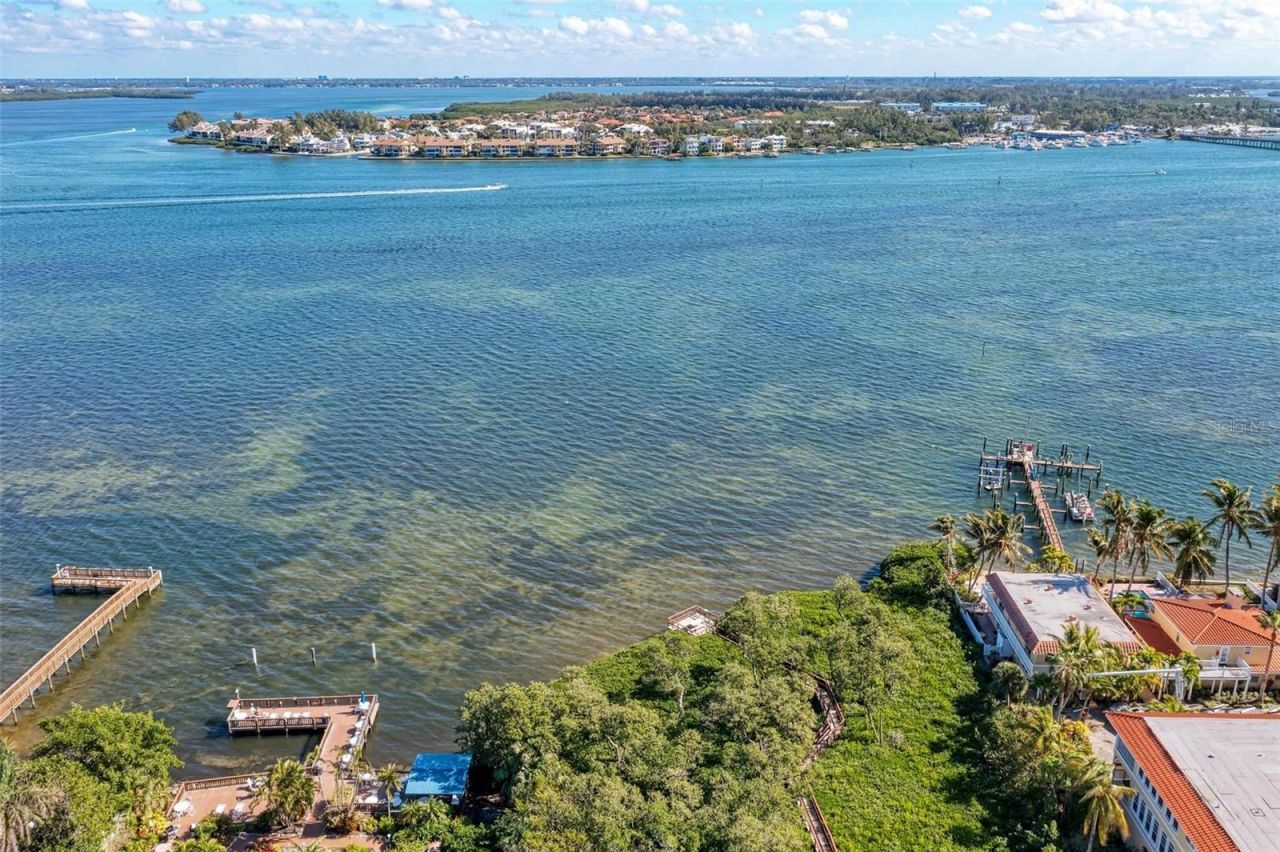 1469 Gulf Drive N, Bradenton Beach, FL 34217 Photo