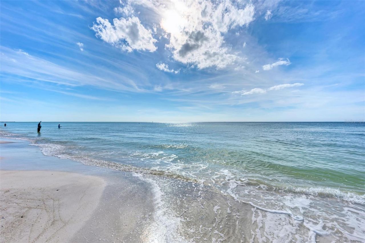 1469 Gulf Drive N, Bradenton Beach, FL 34217 Photo