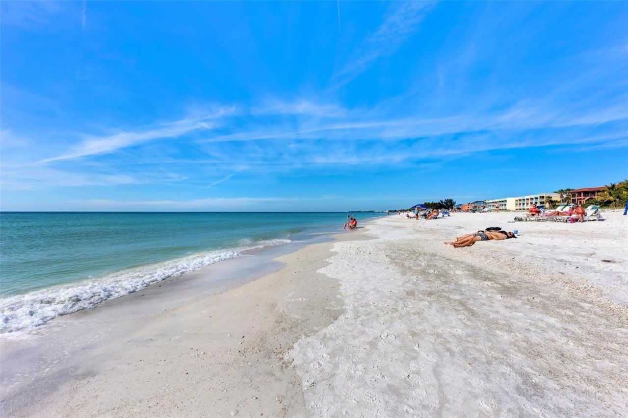 1469 Gulf Drive N, Bradenton Beach, FL 34217 Photo